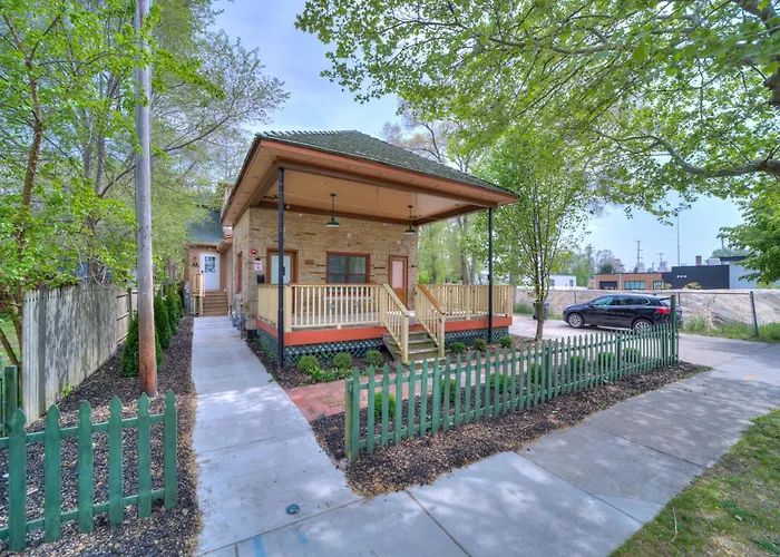 Dreamstay On Clay