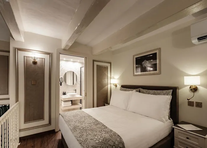 Sterling Luxury Suites Valletta