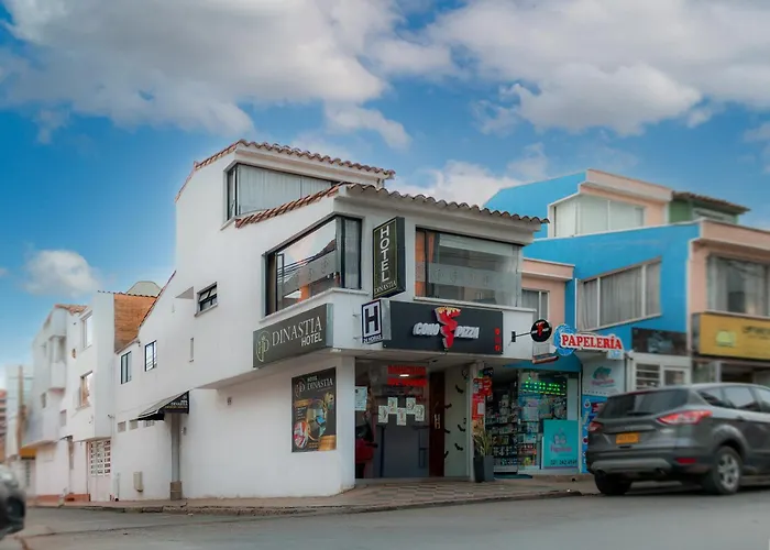 Hotel Dinastia