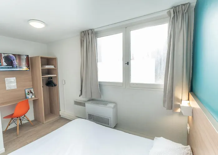 Brit Hotel Essentiel Tours Nord