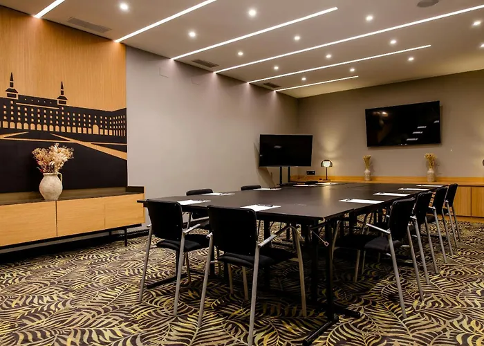 Motel One Madrid-Plaza De Espana