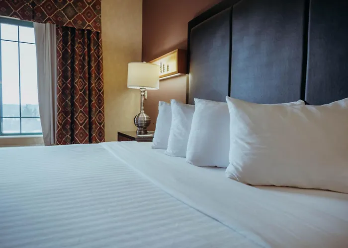 Wildwood Lodge Pewaukee