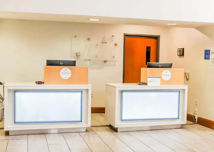 Holiday Inn Express & Suites Charlottesville - Ruckersville By Ihg