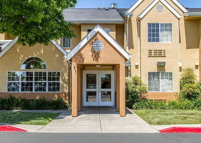 Quality Inn & Suites South