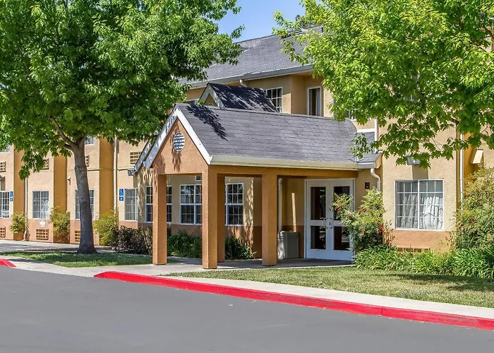 Quality Inn & Suites South
