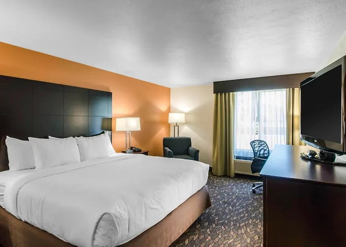 Comfort Inn & Suites