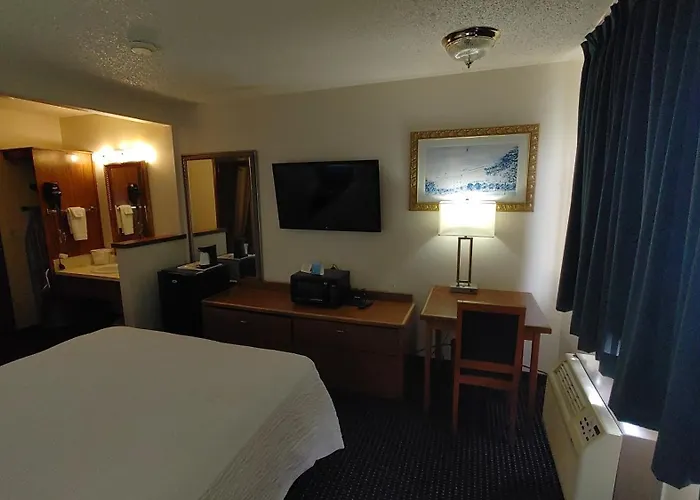 Days Inn By Wyndham University Area
