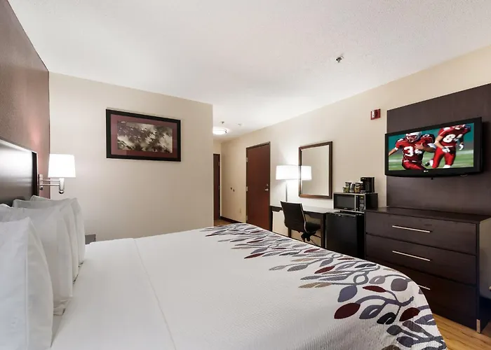 Red Roof Inn Auburn