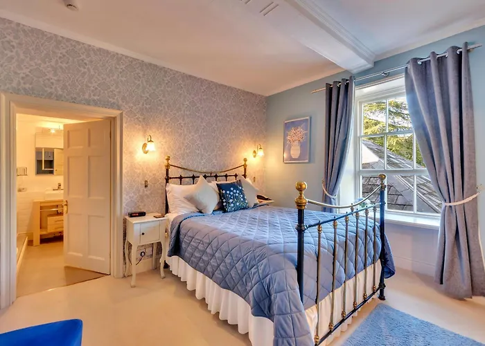 Tyddyn Llan Restaurant With Rooms