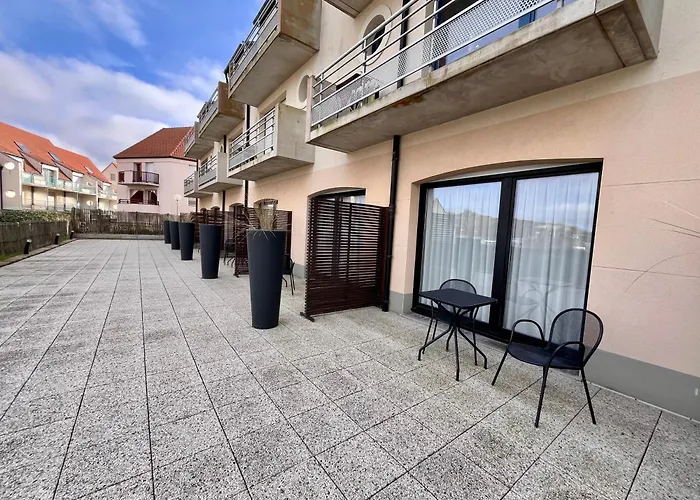 Logis- Hotel De La Baie De Wissant & Appartements