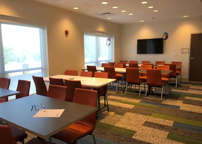 Holiday Inn Express & Suites - Elizabethtown North By Ihg