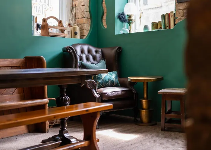 Tithe Barn - Self Check In Hotel
