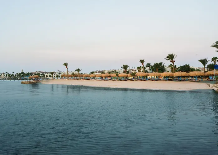 New Eagles Downtown Zahabia & Aqua Park