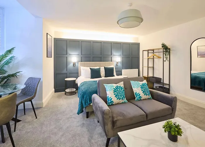 Host & Stay - The Langley Hotel