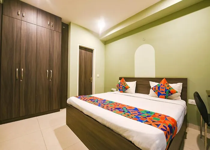Alpha Styaz - Golf Course Road, Dlf Cyber City , Mg Road Metro , Cyber Hub Gurgaon
