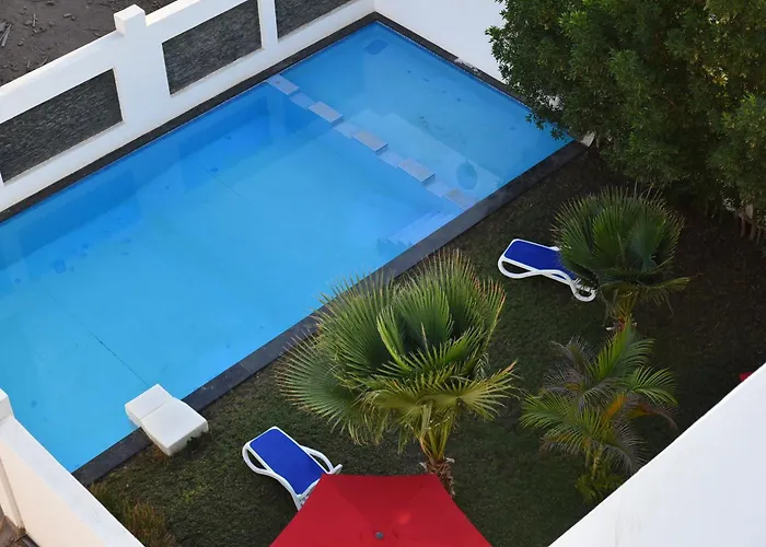 White House Boutique Sharm