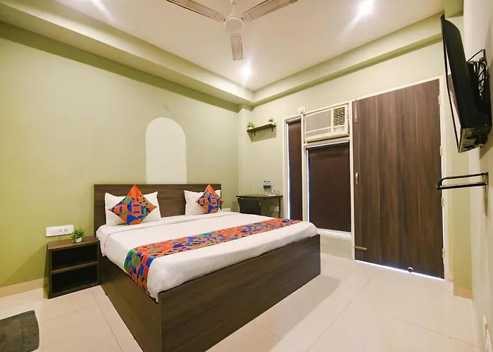 Alpha Styaz - Golf Course Road, Dlf Cyber City , Mg Road Metro , Cyber Hub Gurgaon