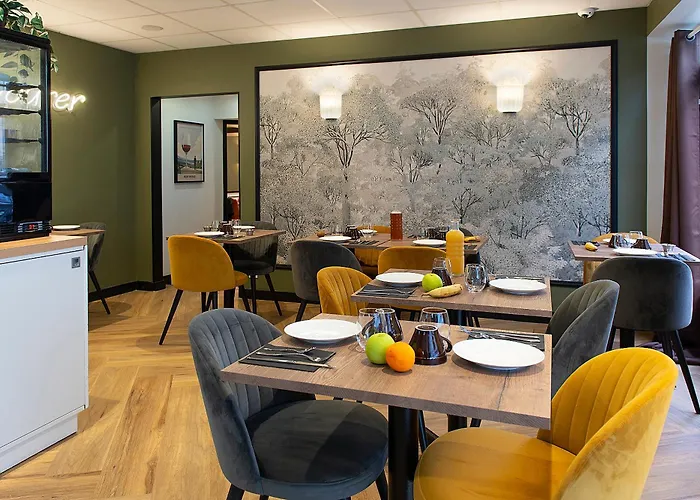 Logis Hôtel Maison Voltaire