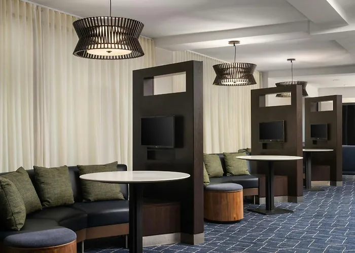 Courtyard Hartford Cromwell