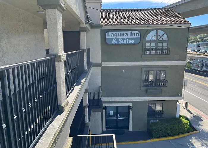Laguna Inn And Suites