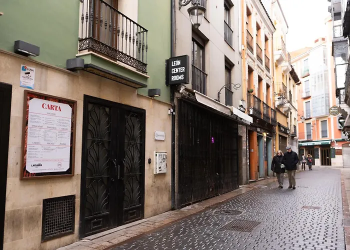 León Center Rooms
