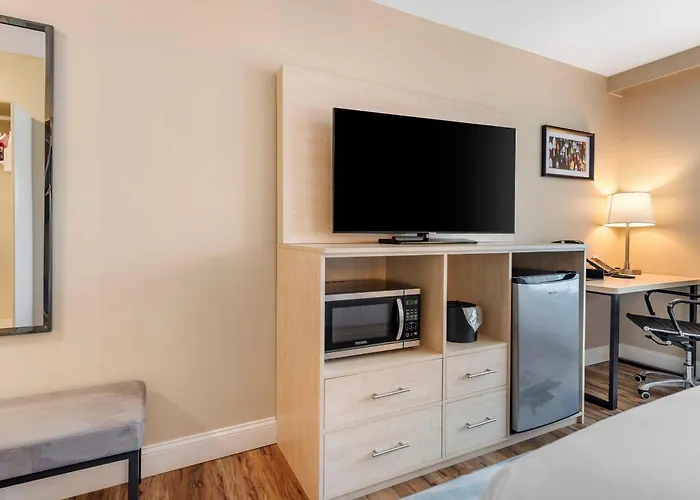 Casco Bay Hotel Portland Airport - Maine Mall, An Ascend Collection Hotel South Portland