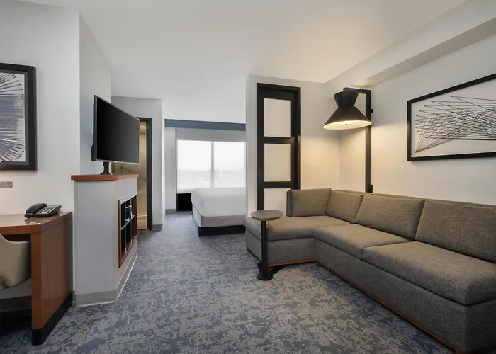 Hyatt Place Center