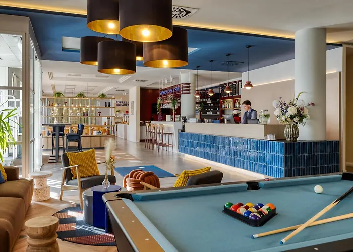 Holiday Inn Express City North By Ihg