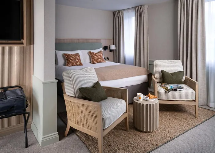 North Lakes Hotel And Spa