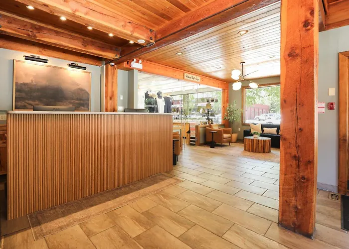 Bayshore Inn & Spa