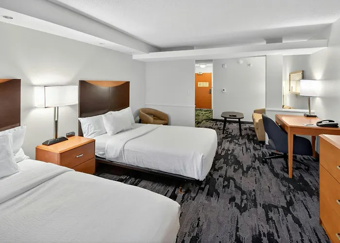 Fairfield Inn & Suites By Marriott Omaha Downtown