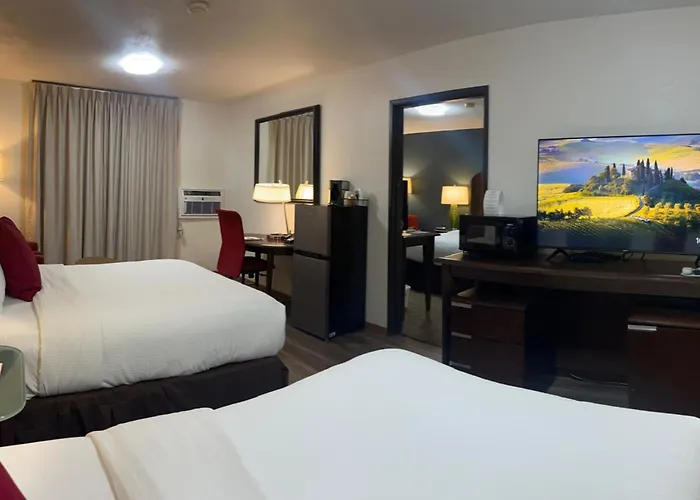 Alliance Hotel & Suites, A Howard Johnson By Wyndham
