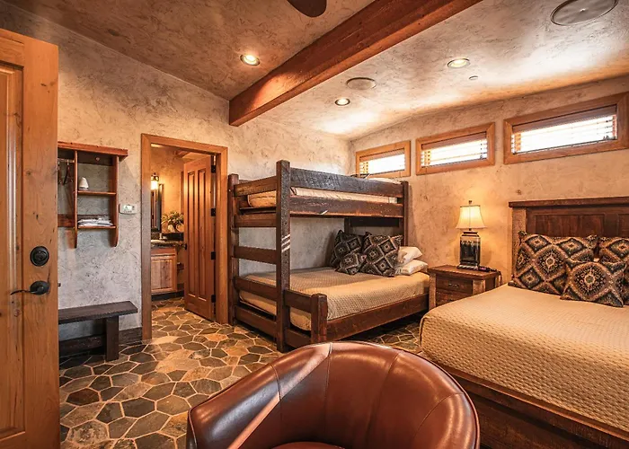 Cougar Ridge Resort