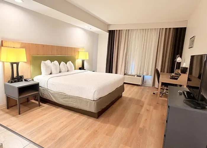 Radiant Inn And Suites
