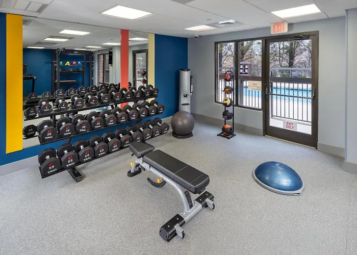 Hampton Inn And Suites Asheville Airport