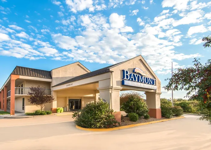 Baymont By Wyndham Topeka