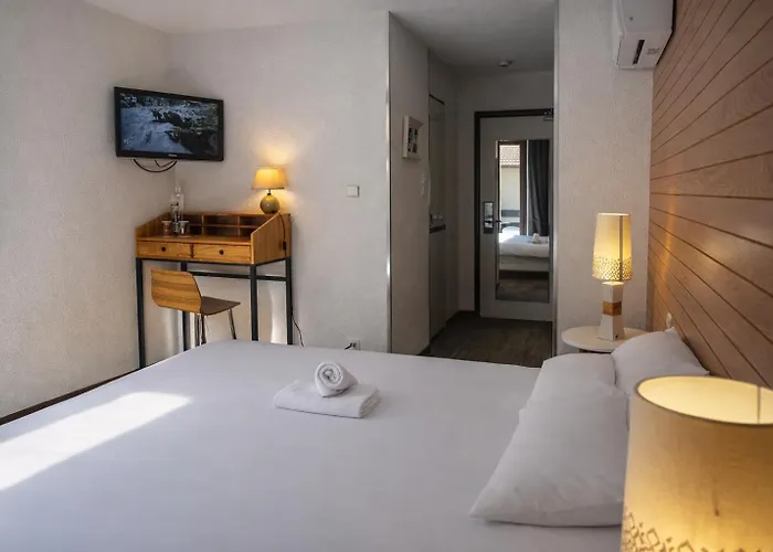 Logis Hôtel Saint Eloy