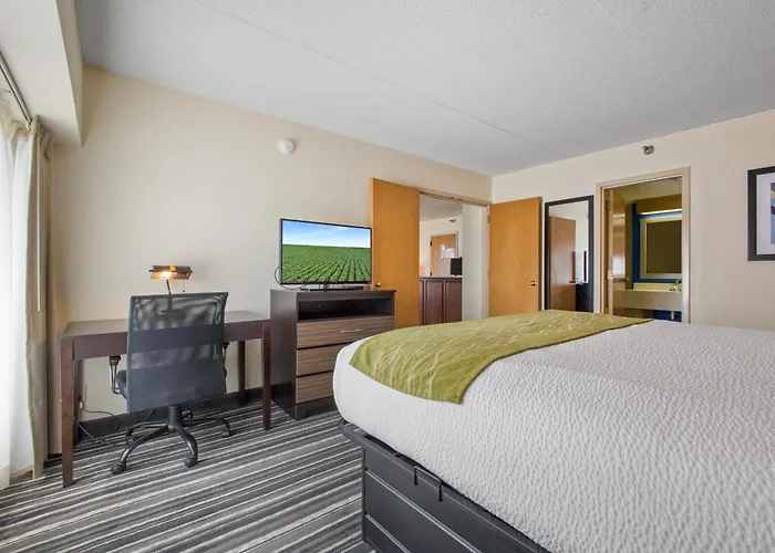 Crossroads Hotel And Huron Event Center
