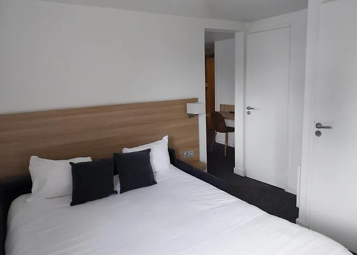 Kyriad Hotel Laval
