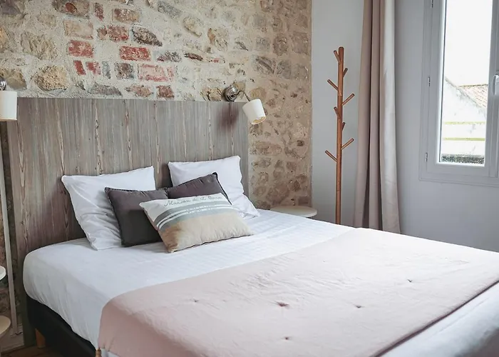 Hotel de La Paix La Rochelle 
