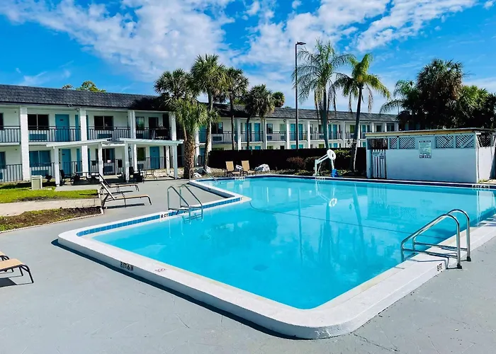 Rodeway Clearwater - Central