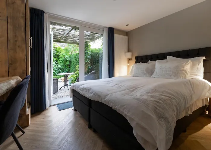 Cozy Boutique B&B De Roos&Garden Lounge