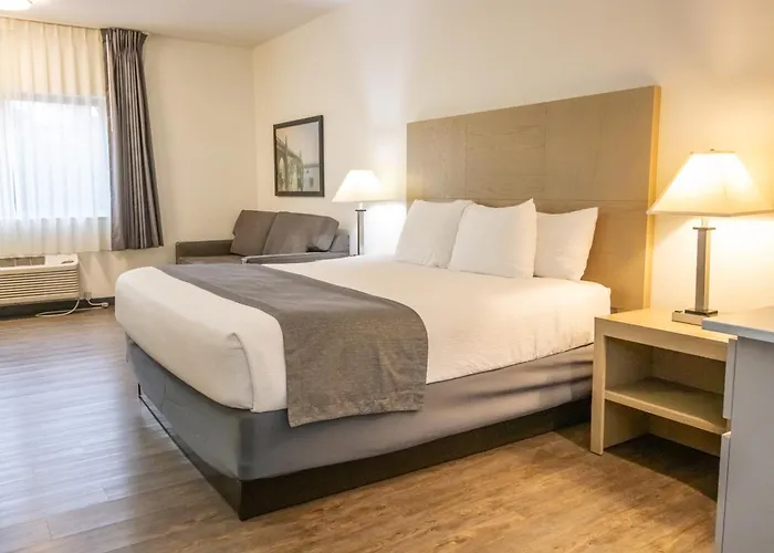 The Tillamook Inn