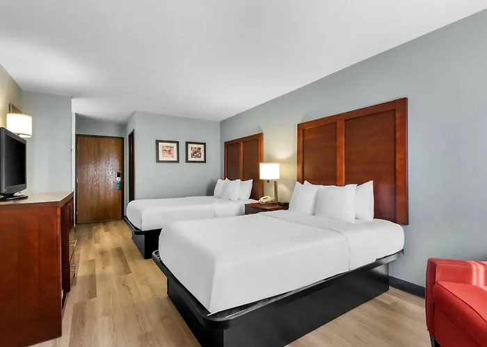 Quality Inn Waverly