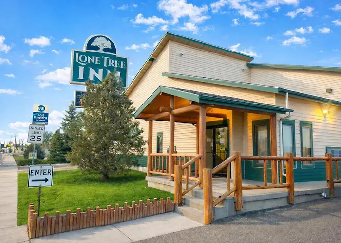 Lone Tree Inn