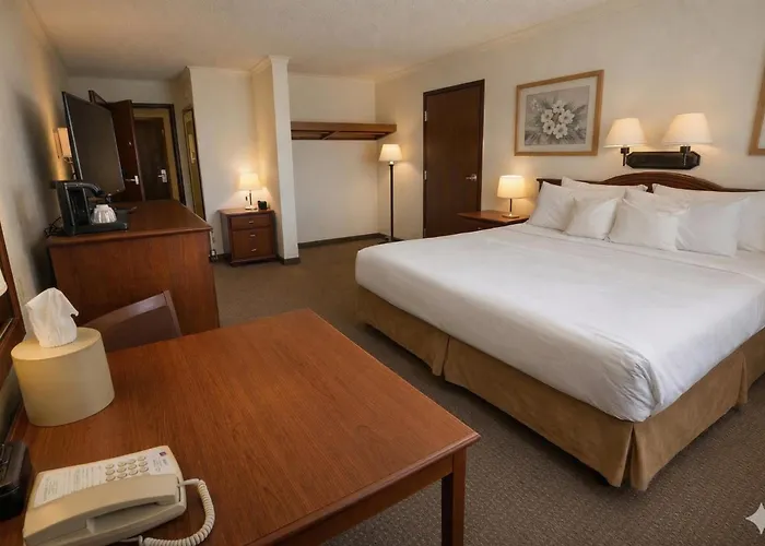 Lone Tree Inn