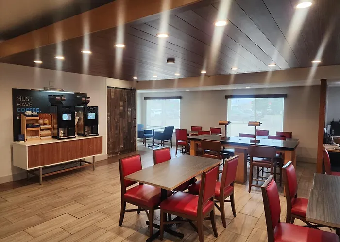 Holiday Inn Express & Suites - Dickinson By Ihg
