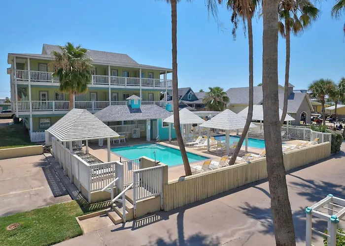 Seashell Village Resort Near The Beach With Kitchens