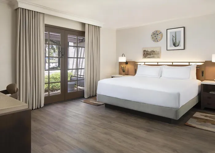 The Scottsdale Resort & Spa, Curio Collection By Hilton