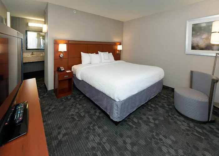 Courtyard By Marriott Panama City